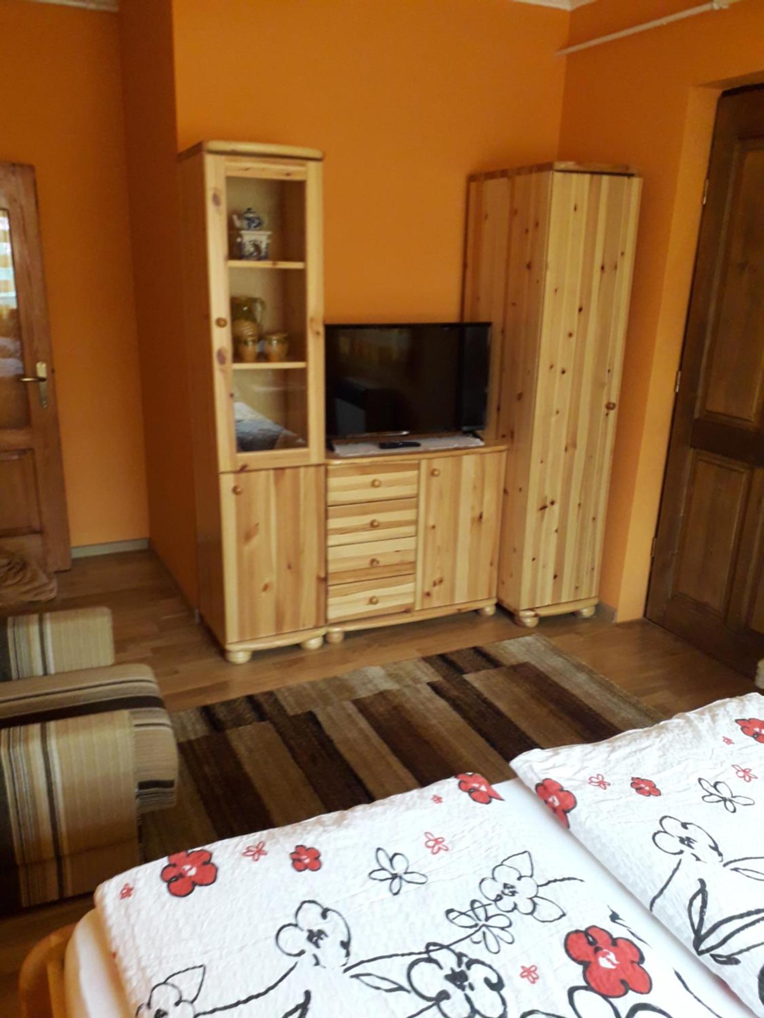 Kelemen Apartmanok Abádszalók Екстериор снимка